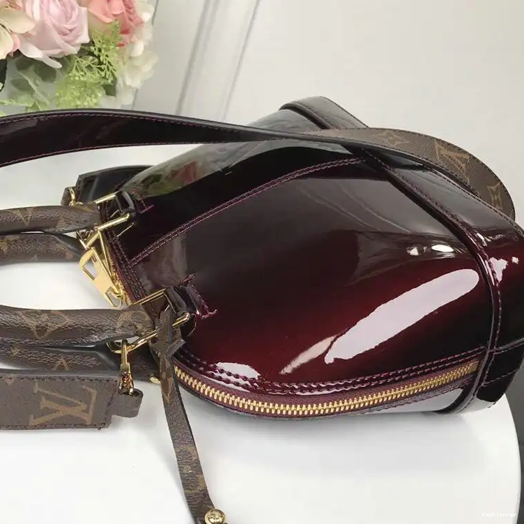 Fashionrepsfam ru Bags LV 19T1L0241 0511